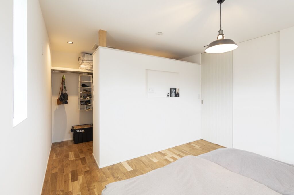 「扉なしクローゼット」の目隠し壁活用4選