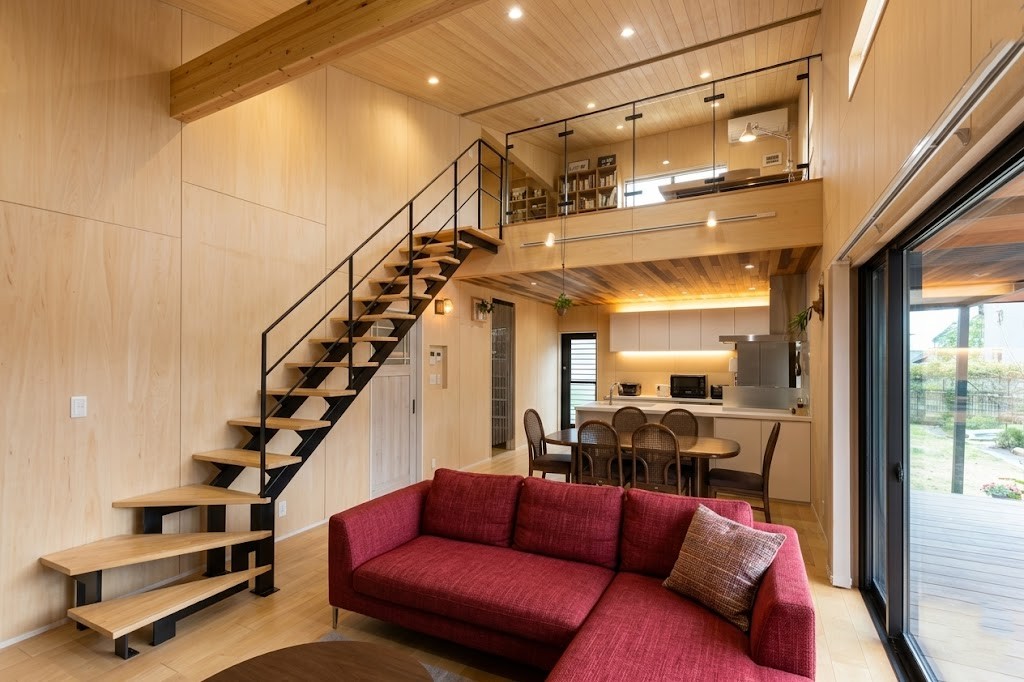 平屋と2階建てのいいとこどり!話題の「1.5階建て」とは?